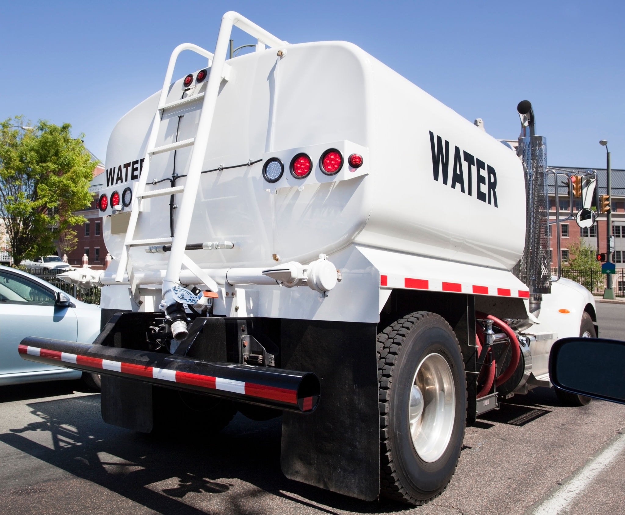 2,000-Gallon Compact water truck